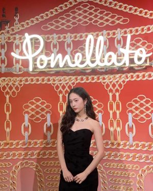 Krystal Jung Instagram - a night with @pomellato 🌹
#pomellato #포멜라토