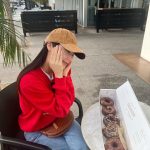 Krystal Jung Instagram – 유치원세트🐶
맛있는🍔🍩
썸 요가🧘🏻‍♀️ 
김부각feat팔짜눈썹😋 Los Angeles, California