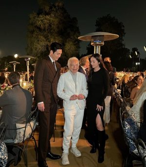 Krystal Jung Instagram - 최영도. 여기서 보네? 👑🤣