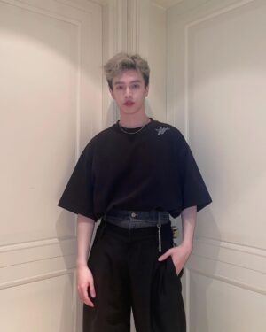Krystian Wang Instagram - 时尚偷走了我的微笑