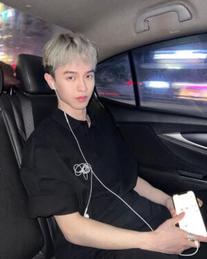 Krystian Wang Instagram - we love a song writing car ride