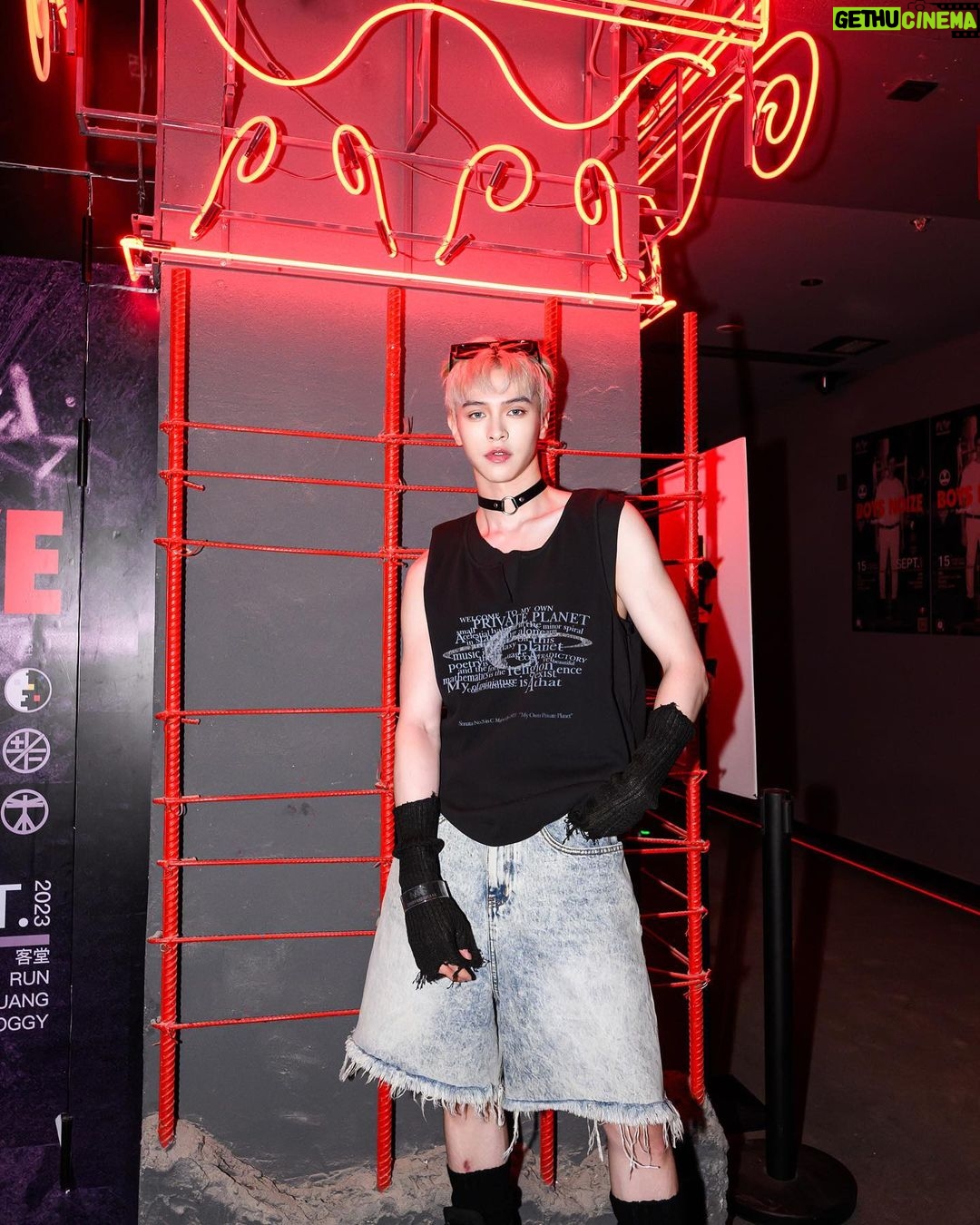 Krystian Wang Instagram - nars boy yesterday
