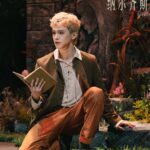 Krystian Wang Instagram - 我们的灵魂，都在流逝的光阴里消亡殆尽 一切美好，总是短暂的电光石火 然而此生最大的收获 莫过于用艺术，给瞬间赋予了永恒 xx krys
