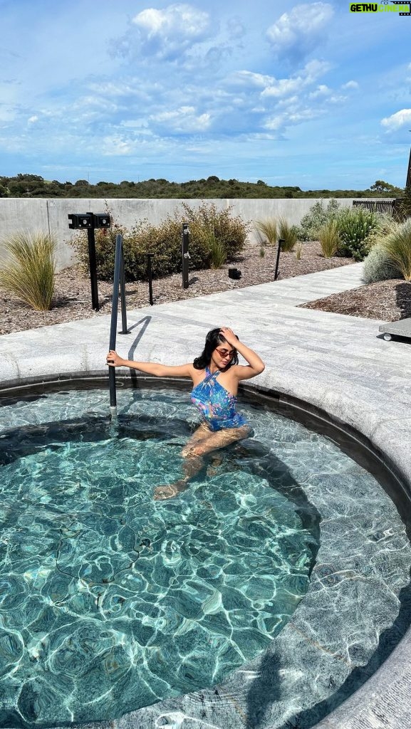Krystle D'Souza Instagram - Such a relaxing day out with @visitmelbourne at @albathermalsprings ! . . Surrounded by waving grasses and under the wide open sky are almost thirty pools for you to discover. From the warm mineral waters of geothermal pools to the rain pool and botanical pools, I had a unique bathing experience and a relaxing massage with some headphone meditation 🧖🏻‍♀️ Hosted by @visitmelbourne #VisitMelbourne #EveryBitDifferent