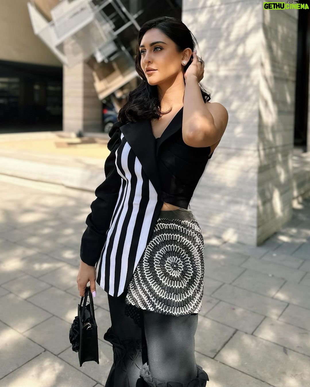 Krystle D'Souza Instagram - 🖤🤍 . . Outfit - @thepretco Pr - @_vaishnavii.3011