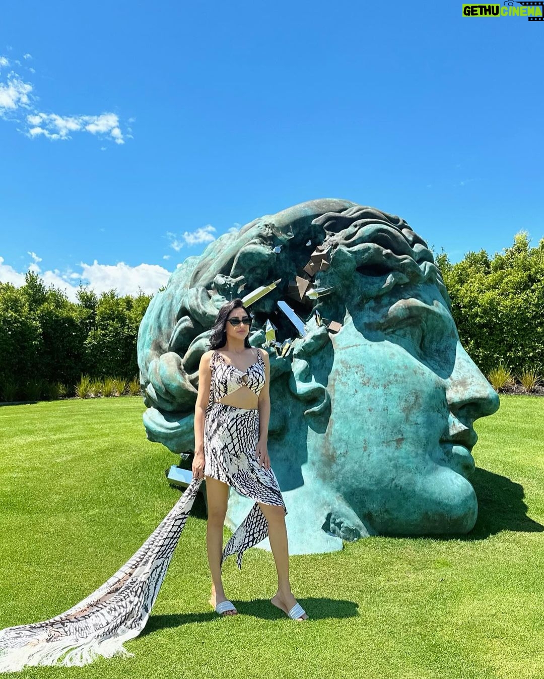 Krystle D'Souza Instagram - Long Story Short …. Delivering some postcards from Melbourne🇦🇺 What a trip, what an experience!!! Just can’t get enough 🦘 There’s just one song playing in my head…Abhi na jaoooo chod kar ke dil abhi bhara nahi ! 🫰🏻 . . #visitmelbourne Hosted by @visitmelbourne #EveryBitDifferent