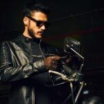 Kubilay Aka Instagram - "Bu yol uzun bir serüven olacak. Çeşitli zorluklar çıkacak karşına. Bu macerada tavrını koy ortaya." #bumaceradenim @jackandjones_tr