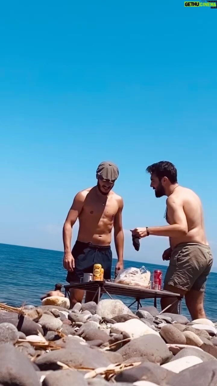 Kubilay Aka Instagram - Karaburun / İzmir 20.06.22 🦊 @enterpriseturkiye 🙏🏽
