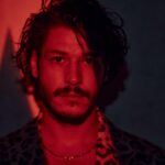 Kubilay Aka Instagram - Magnet Quarterly'nin @magnetquarterly yeni sayısı için çok keyifli bir çekim yaptık. Bu şahane kareler için başta @ali_kalyoncu ‘ya ve emeği geçen tüm ekibe çok içten teşekkürler... Genel Yayın Yönetmeni/Editor in Chief: @iremsent & @selimcancelik Online İçerik Yöneticisi/Digital Content Manager: @gokinunal Fotoğraf/Photography: @ali_kalyoncu Fotoğraf Asistanı/Photography Assistant: @zeynepderyaasan Styling: @melisaacomert Stying Asistanları/Styling Assistants: @zehragulcee @cubukcubuse Saç/Hair: @harunates001 Makeup: @sonerakyol Prodüksiyon/Production: @mugesarioglu Prodüksiyon Asistanı/Production Assistant: @bilunatikkan #MQ6 #MagnetQuarterly #newnessissue