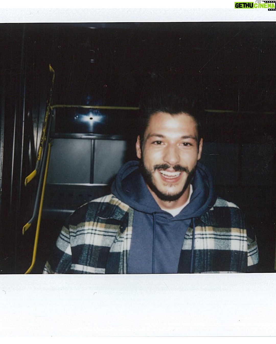 Kubilay Aka Instagram - Dur, kal öyle! Bekleee @ali_kalyoncu #bumaceradenim #polaroid