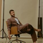Kubilay Aka Instagram - BeMan.☕️ Röportaj: @cansubayyrak Fotoğraf:@jiyankizilboga Styling: @sennurrsuzen Makyaj: @cireneroz