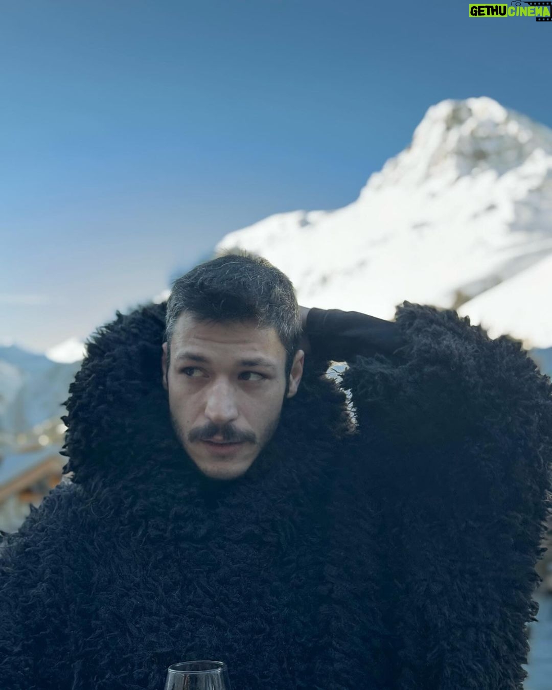 Kubilay Aka Instagram - I am a bear in Val-d’Isère 🧸 Club Med Val D'Isere