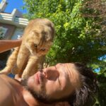 Kubilay Aka Instagram - Çok yaklaşınca güvenliği çağırdı…❤️👮🏼‍♂️