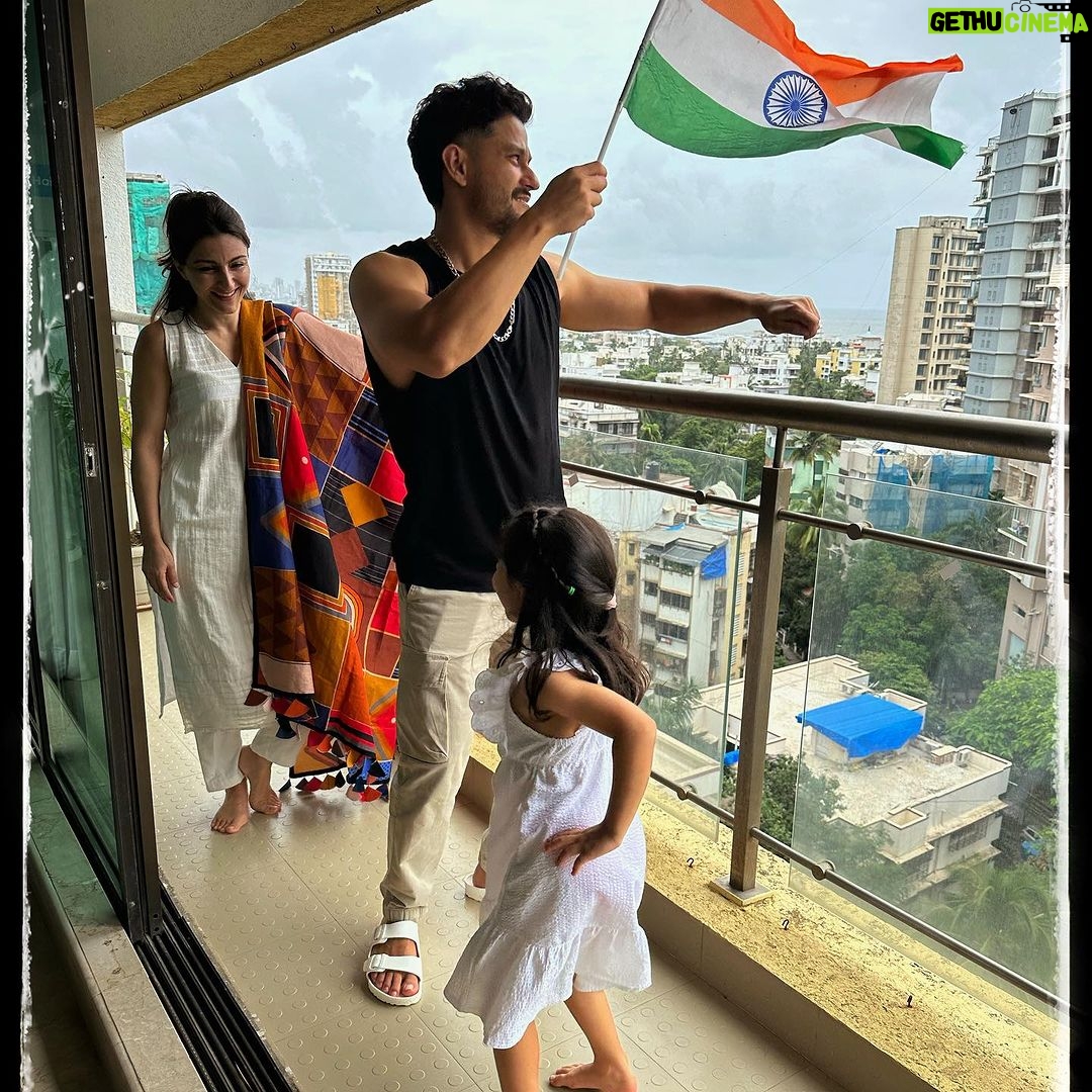 Kunal Khemu Instagram - Where the mind is without fear and the head is held high, into that heaven of freedom, my father, let my country awake... #happyindependenceday #jaihind #rabindranathtagore