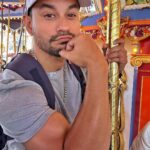 Kunal Khemu Instagram - A magical place for kids of all ages @disneyland ❤️ #disney100 @thinkstrawberries Disneyland and Disney California Adventure