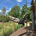 Kunal Khemu Instagram - A 3 second hold in that position feels like a 10 minute one.. the soreness from multiple attempts at this will be cherished over the next few days 🙈 🥵 But if you are in a playground you got to play 😉 #london #playground #monkeyingaround #humanflag