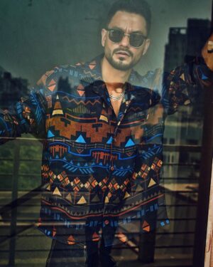 Kunal Khemu Instagram - Reflections outside and within 

📸
@bhushanpunsephotography