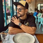 Kunal Khemu Instagram - Luncheon munchin 🍔 🍟