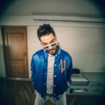 Kunal Khemu Instagram – Monday blues got a cure in the new track from our film #madgaonexpress 
Go listen and groove 😎 💙 

Styled by: @suvidhiijainn
Jewels: @shopzillionaire @ayanasilverjewellery
Photographer: @distortedmemories @anushaprabhu