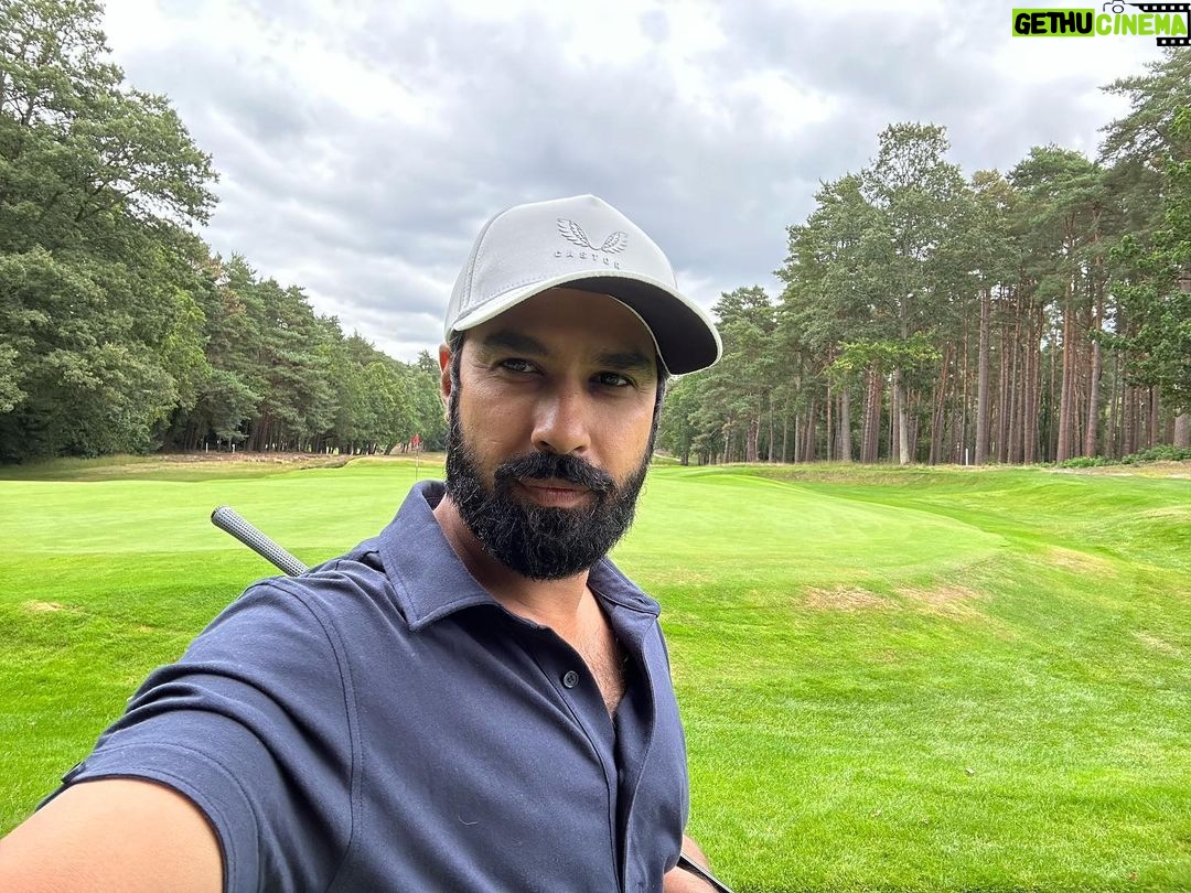 Kunal Nayyar Instagram - What would life look like if you weren't trying to live someone else's truth? You are beautiful just the way you are... and I want to see YOU. Love always, Kunal.