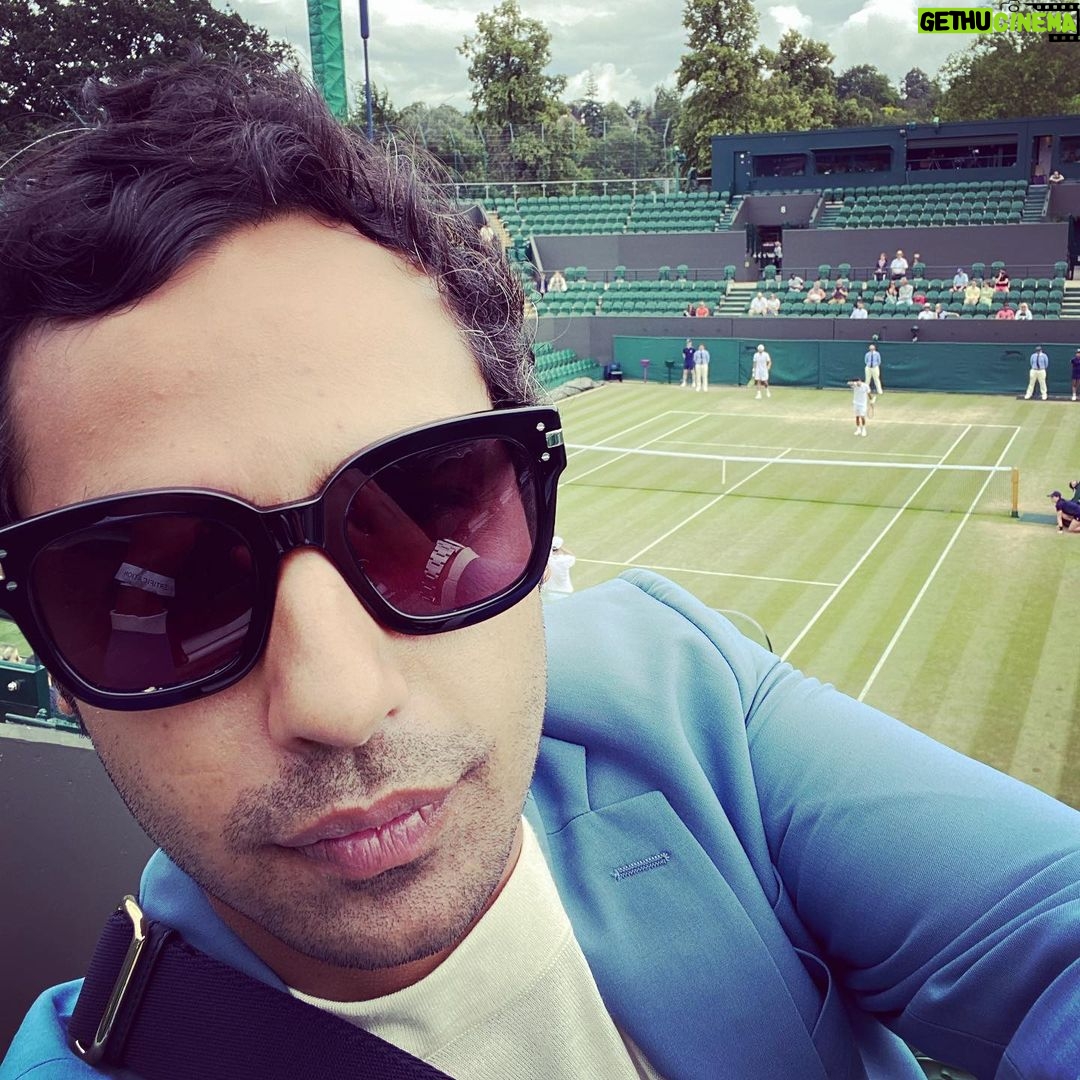 Kunal Nayyar - 80.5K Likes - Hiding at Wimbledon. Day to myself:) love you guys.