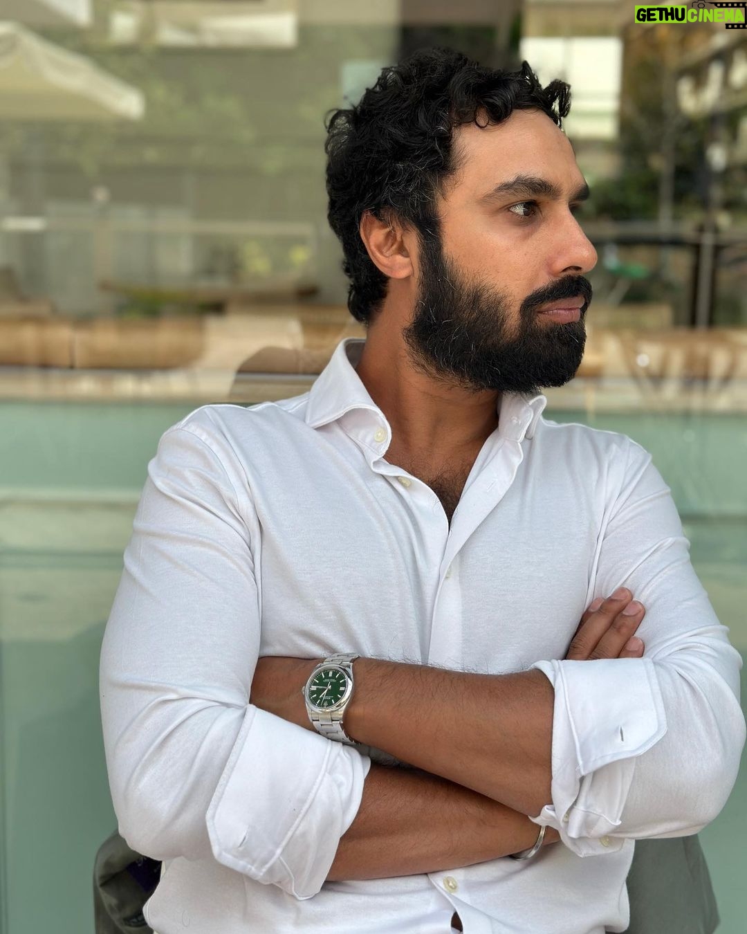 Kunal Nayyar Instagram - Just, no, more, fighting, with yourself. Please. #selflove