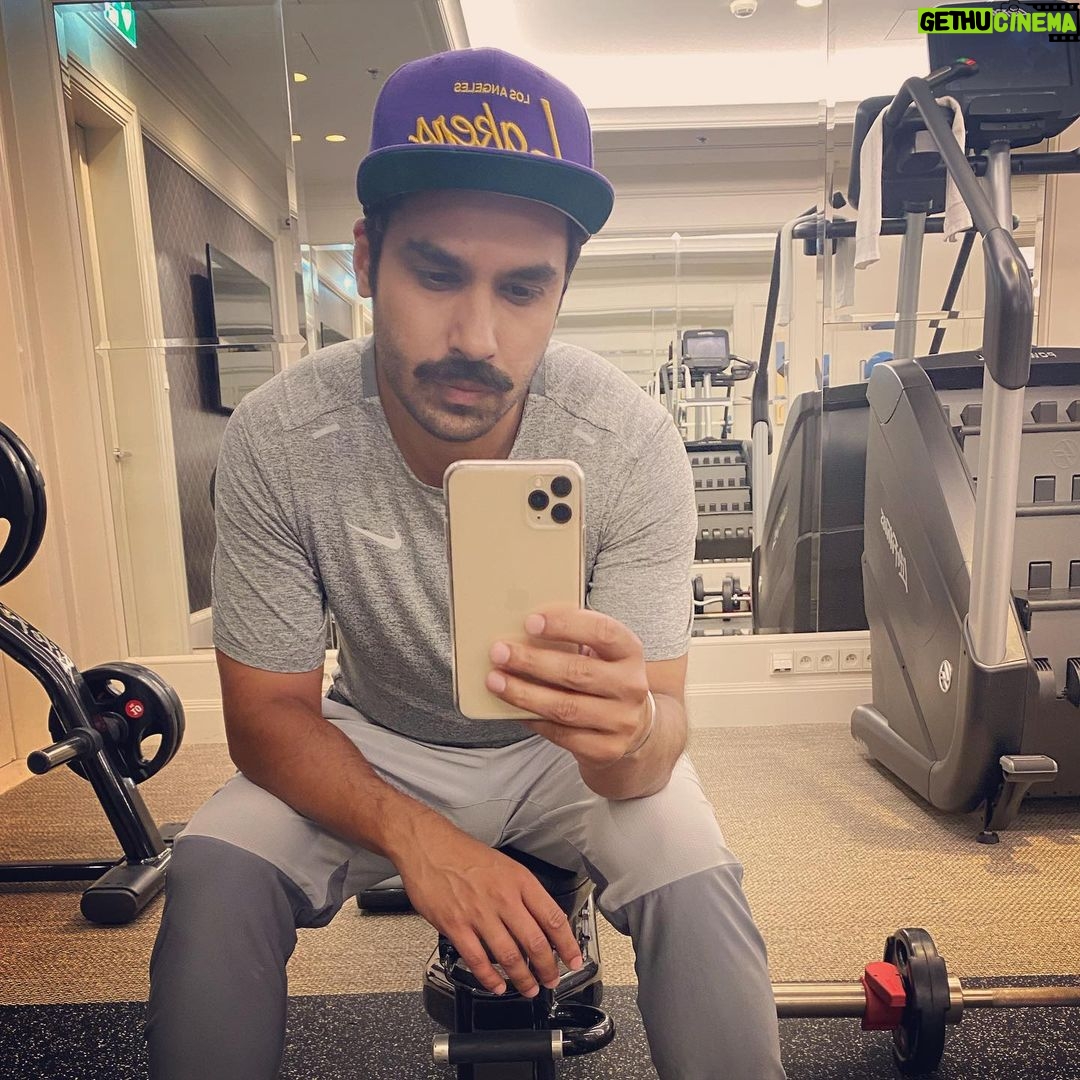 Kunal Nayyar - 88.6K Likes - Would you recognize me like this on the street?? Hehe. #moooostache #praha
