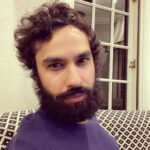 Kunal Nayyar Instagram - It’s literally got a life of its own... best nickname wins my respect. #fearthebeard