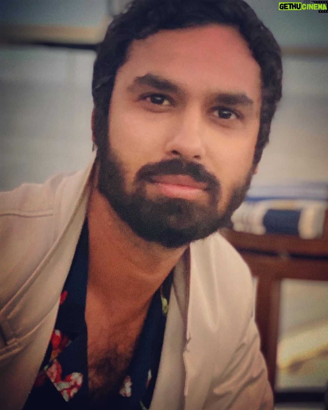 Kunal Nayyar - 73.5K Likes - Good morning:) as we start this week, I wanted to remind you, that though we have both darkness and light within us, we often spend all our energy on thinking about, trying to fix, and getting rid of the darkness. This puts a lot of attention on the darkness itself. Instead, what may be of comfort - is to turn your attention toward the light within you. Focus on your light, use it to brighten the people around you, a smile, a loving gesture, kindness to a stranger- kindness to yourself. Soon, if you spend all of your time with your light, the darkness too, will want to come out and play, and you wonāt be so scared of it any more. You have an infinite source of light within you, it is brighter than you could ever imagine, all you have to do is look for it, it is right there. The time has come to let it shine:)