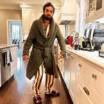 Kunal Nayyar Instagram - This birthday post is to myself. Happy birthday kid, you managed to make some people laugh out loud. That’s a fulfilling life me thinks. Love always, me.