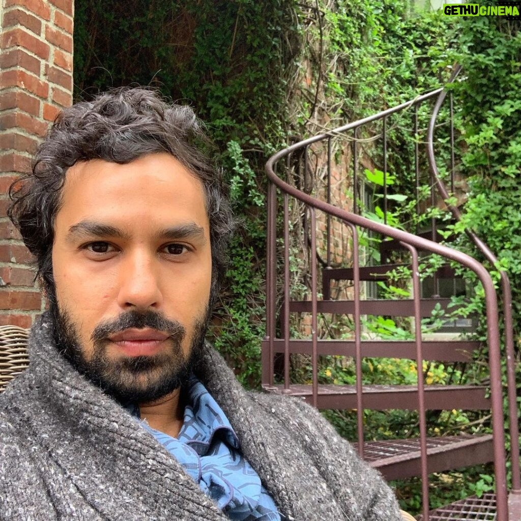 Kunal Nayyar Instagram - Unfortunately today, I will not be able to join all of you on IG live as well as no meditation on @buddhainjeans. All is well I just have some press I have to get through. I’ll be back tomo same place same time:) then Thor and Dr Jones! And Hug tiiiiime. Today your homework- is wherever you are at this very moment, check in with yourself and make sure you’re feeding your mind good food. Love you.