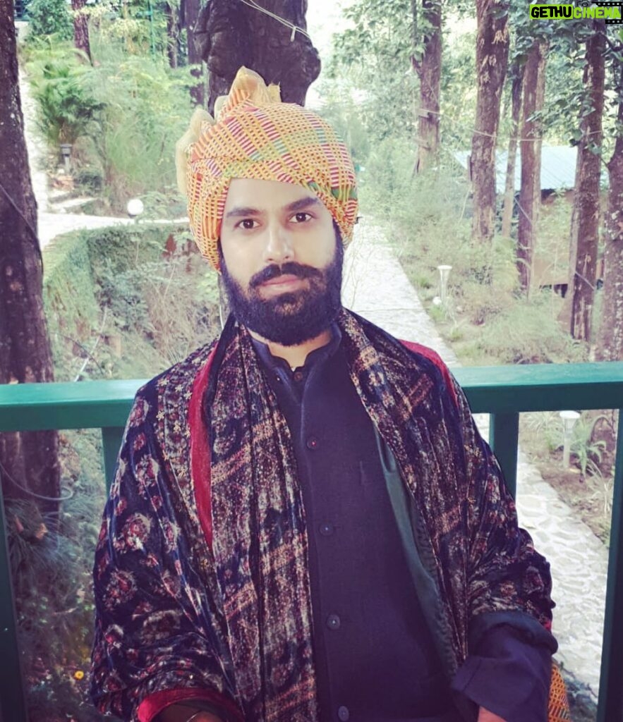 Kunal Nayyar Instagram - Ah:) wedding season... currently in the foothills of the Himalayas, surrounded by love, beautiful trees, and little bit of whiskey;)