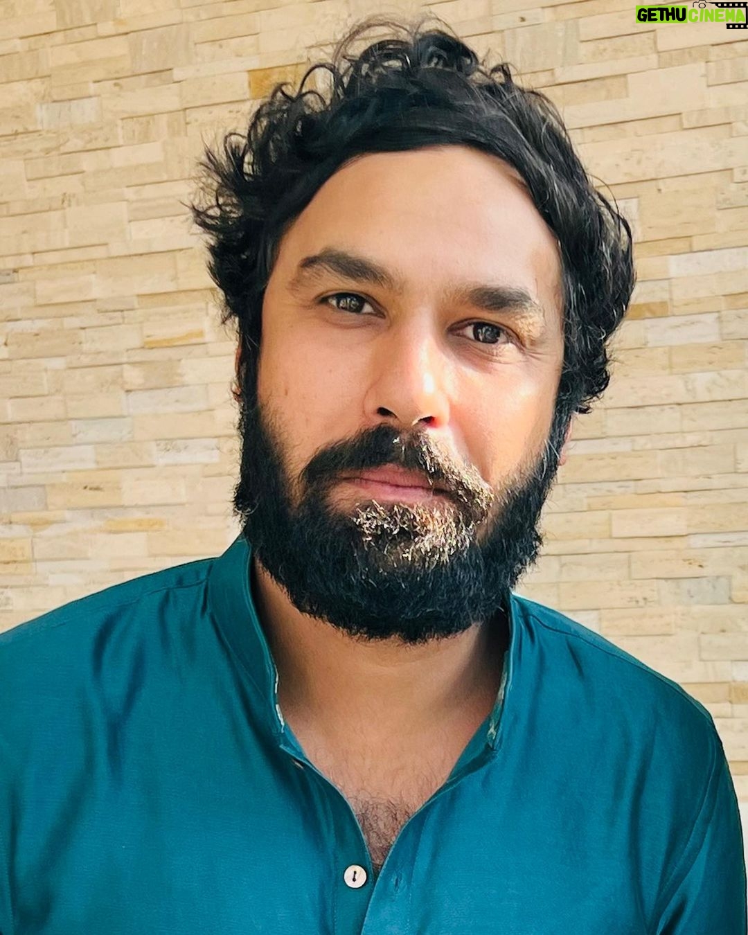 Kunal Nayyar Instagram - Happy Thanksgiving. I am thankful for all of your love, all of your support, all of your kindness. Life is short, fragile, and unexpected - so help spread laughter and joy every moment you can, this present moment is all we have. I Love you.