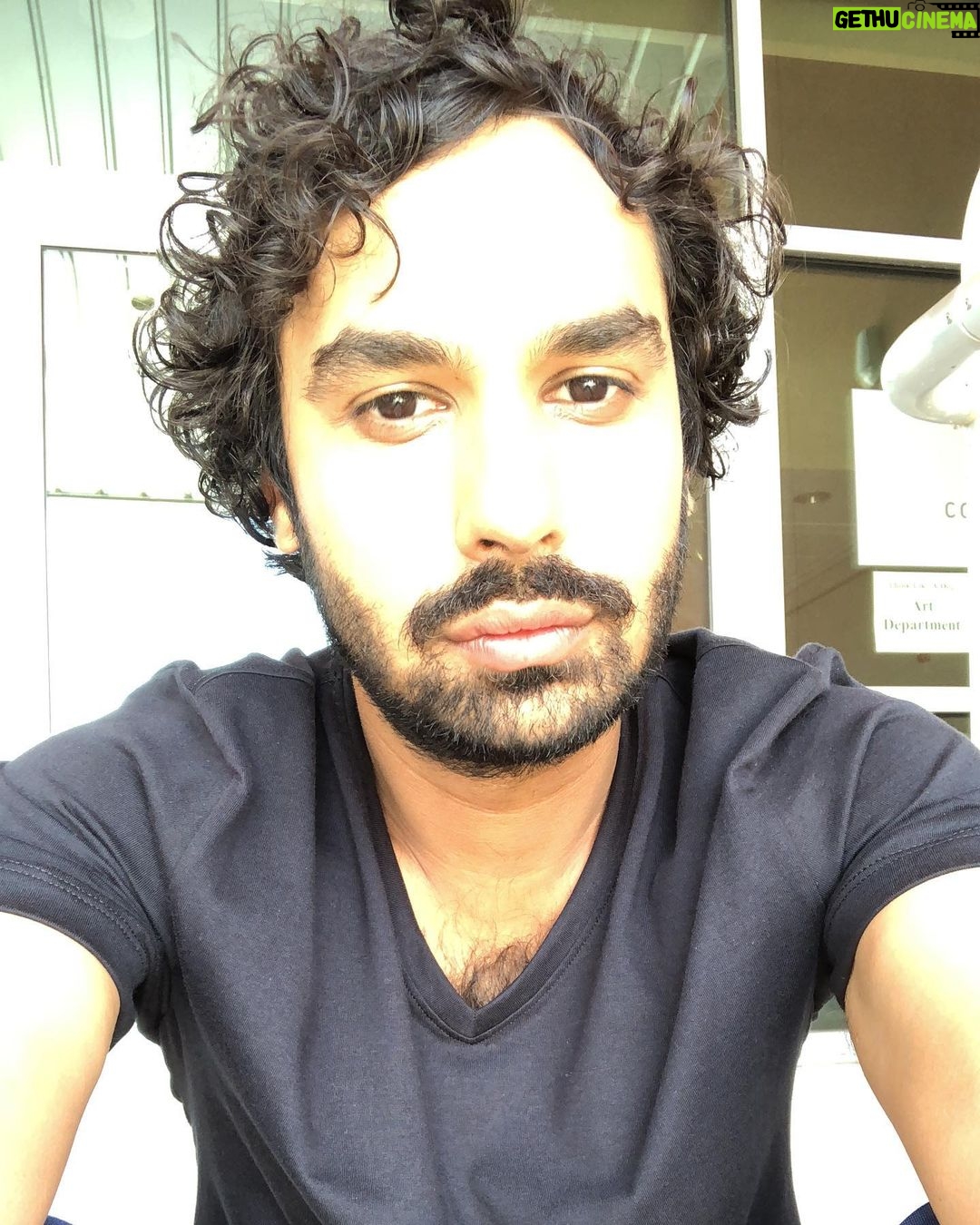 Kunal Nayyar - 82K Likes - Super powers are not just meant for people wearing capes. You too have access to your super powers- the power to forgive, the power to feel limitless compassion, the power to heal the sick with love, the power to change someoneās day with a smile, the power to even heal your own mind and your own body. It is easy to fall into the trap of every day life and forget that we all have the ability to wear a cape. It is your time now! From this moment on, remind yourself that you are so much more than you think you are. #namaste