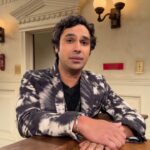 Kunal Nayyar Instagram - guess who’s dropping by #NightCourt?! 👀🤭 don’t miss guest star @kunalkarmanayyar tuesday, february 6 at 9/8c on NBC and streaming on @peacock