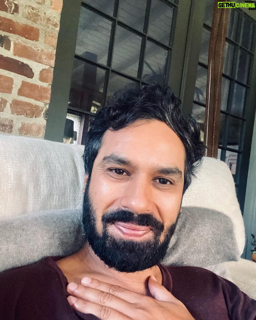 Kunal Nayyar Instagram - A lovely Monday mantra “Today, whomever you interact with, treat them with compassion, understanding, and love. Just like you, they probably need it too.”