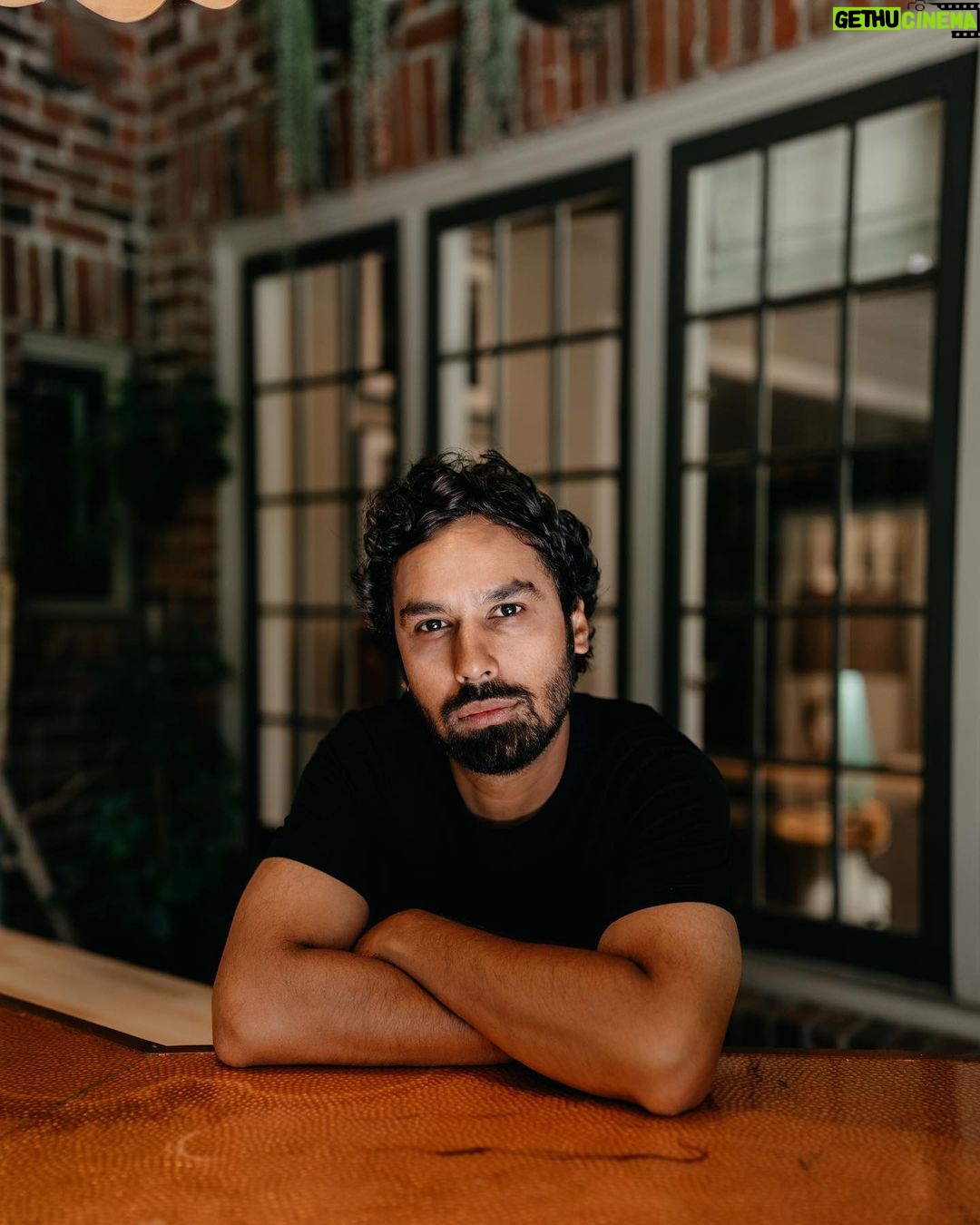 Kunal Nayyar Instagram - Monday Mood. #bluesteel