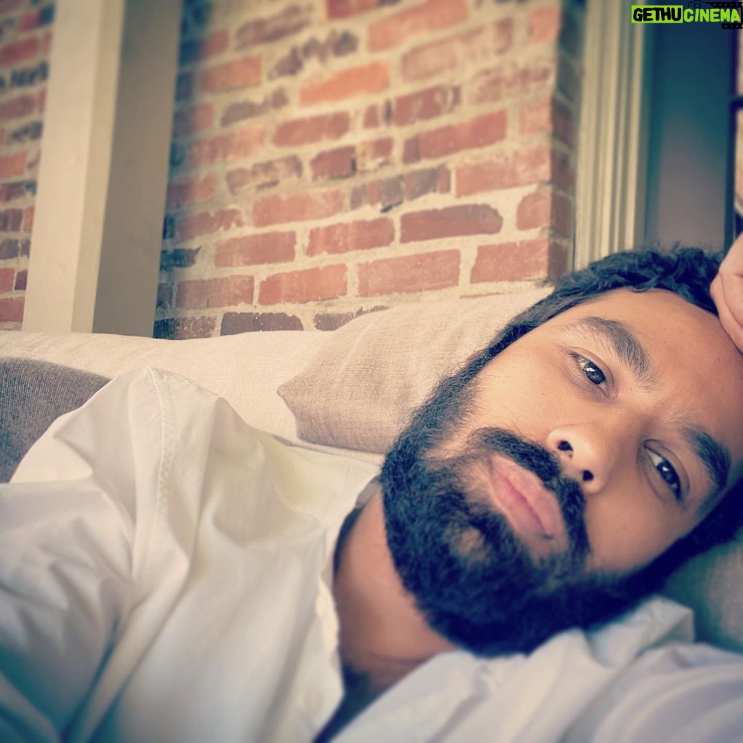 Kunal Nayyar Instagram - It was during the pandemic that I started doing a live chat every single day so we could connect and I could let you into my inner world. I felt we needed that, a little intimate connection at a time when we were so far apart. I was always afraid of allowing this space, to be honest, the internet plus fame can be a scary place. But today on mental health day, I am so proud that what started as some honesty about my life, transformed itself into an entire community of people on an inner journey. There has been no greater gift than realizing that I am not alone on this journey. It is with your grace and your acceptance that I started @buddhas.in.jeans As a platform to help people realize that “You” hold the keys to your inner freedom. And in a world that is so full of spiritual materialism- where every corner you turn someone is trying to sell you another 10 step program- I thought It would be nice to create a space where the only thing that mattered was to know who you are, and to lovingly accept you as you. That’s who I want to meet, not a life borrowed, but YOU, because you are beautiful just as you are, and I love you.