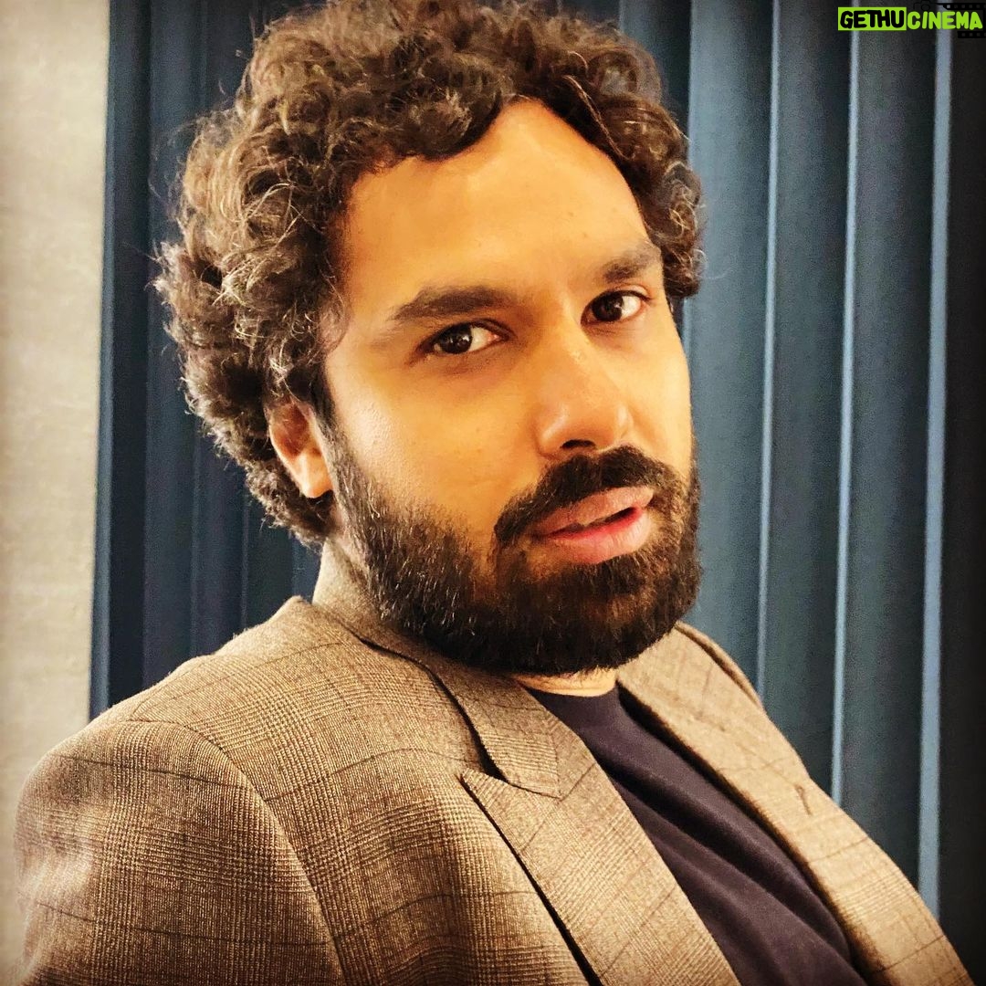 Kunal Nayyar - 113.7K Likes - This is 40. *itās not my bday today, Iām just 40 years old.