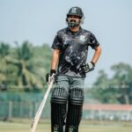 Kunchacko Boban Instagram - Our very own Captain Cool @kunchacks gearin’ up!!! 🏏✨ #happyhappyccl #ccl #celebritycricketleague #keralastrikers # @cclt20 @keralastrikersofficial @celebritycricketclub