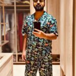 Kunchacko Boban Instagram - 🐾….Jungleee Jaanvar….🐾 Go greeeeeeeenerrrrrrrrrr….🍃