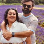 Kunchacko Boban Instagram - It’s Lavender time……..🪻🪻🪻🪻 #kentlavenderfields @rameshpisharody @manju.warrier @bineeshchandra