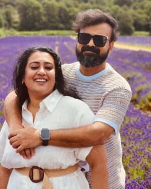 Kunchacko Boban Instagram - It’s Lavender time……..🪻🪻🪻🪻
#kentlavenderfields @rameshpisharody @manju.warrier @bineeshchandra