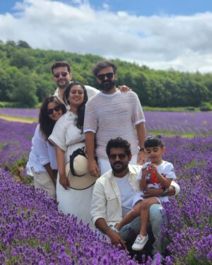 Kunchacko Boban Instagram - It’s Lavender time……..🪻🪻🪻🪻
#kentlavenderfields @rameshpisharody @manju.warrier @bineeshchandra