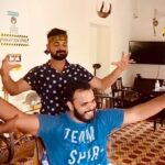 Kunchacko Boban Instagram - 🥳🥳Firing Up the Freakin Child inside ya!!😍😍 ……………….HAPPY CHILDREN’S DAY……….. @priyakunchacko @ashish42c @aleena_mathew04 #familyfun #cousinscollective