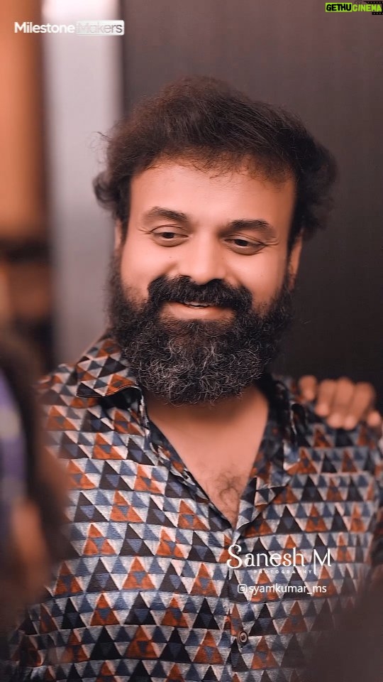 Kunchacko Boban Instagram - Chunks with Chackochan, An Exclusive Fans meet❤️ 🎥 @saneshphotography 🖥️ @syamkumar_ms In frame: @kunchacks Credit: @milestonemakers.in #kunjakoboban #chackochan #saneshmphotography #malayalamcinema #malayalamactor #réel Ernakulam City, Kerala