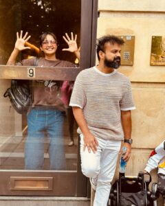 Kunchacko Boban Instagram - Happiest birthday dear Manju!! Stay Happy and the crazy kool person that you are.Had much more crazier pics ,but posting this one for now🤪🤪 @manju.warrier