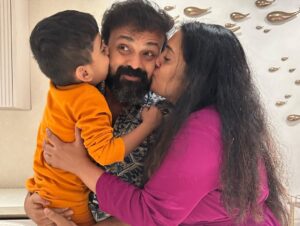 Kunchacko Boban Instagram - And what a wonderful way to wind up your Janamdhin.🥳🥳
Nothing was planned,but God made the best of plans to make my day the bestest!!!
I am in paucity of words to convey my thanks for all the love ,affection and wishes pouring in…..So no thanks,but a guarantee that I will give more than my best to entertain you all with my movies till my last breath!!!
Thank  you Listin and team #garudanmovie for the surprise birthday celebration 🎉 

@sureshgopi @narainraam @surajvenjaramoodu @iamlistinstephen @magicframes2011 @midhun_manuel_thomas @chackochanfriends @chackochan_lovers