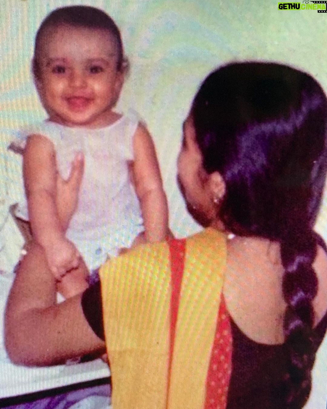 Kunchacko Boban Instagram - …….🤱🏻HAPPY MOTHER’S DAY🤱🏻…….. 💖Ammanji & Priya Amma💖 @priyaakunchacko #molyboban