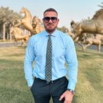 Kurban Omarov Instagram - Понимаю, что пробыл в Эмиратах совсем еще мало, чтобы говорить на такие темы, и все же выскажу свою точку зрения. С одной стороны, понятно, что мне восточные традиции гораздо ближе европейских. С другой стороны не только это, а в целом мне кажется, что Россия из-за своей истории, многонациональности, в принципе огромной территории - далеко не Европа, и не Азия. Здесь мне близка позиция, что наша страна - евразийская цивилизация, аналогов которой нет в мире и в этом ее уникальность. На эту тему у вциом есть свежая статистика: 63% наших соотечественников считают, что отношения между нами и Европой всегда будут строиться на недоверии. И это действительно так, учитывая многовековую историю. Молодежь менее категорична сегодня, более половины говорят о возможности дружбы с Западом. И это понятно, они меньше знают и интересуются историей и политикой. Со временем все встанет на свои места, я в этом даже не сомневаюсь. Но мне интересно узнать и ваше мнение, напишите в комментах, что вам ближе Запад или Восток, и что думаете, возможно ли стать полноправными партнерами с Европой?